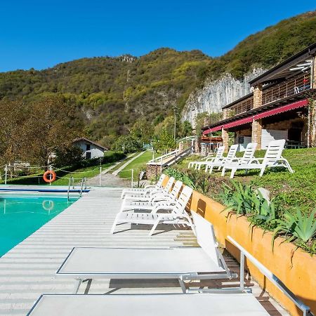 Cozy Chalet At Marone Lake Lombardy With Pool Экстерьер фото