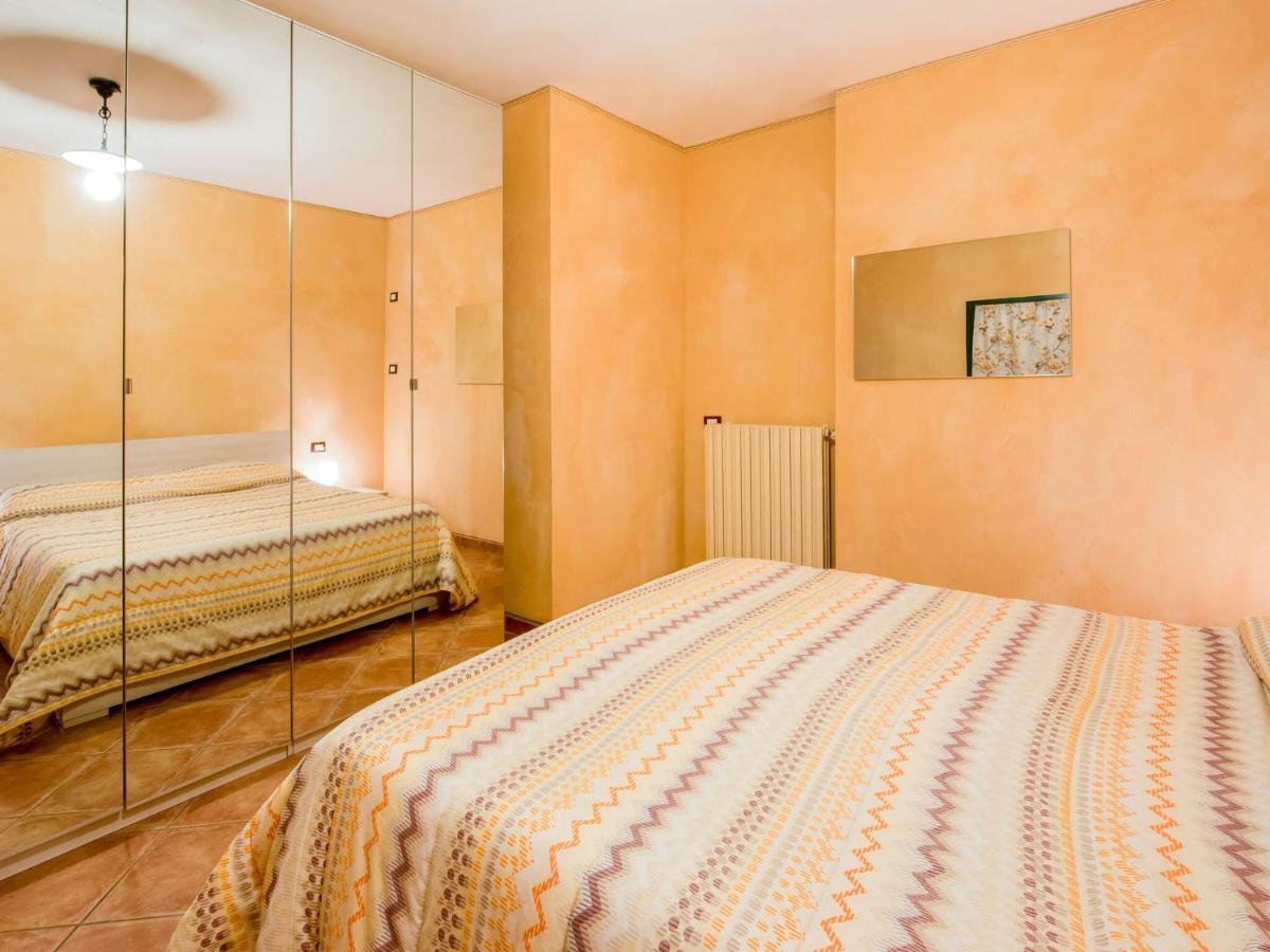 Cozy Chalet At Marone Lake Lombardy With Pool Экстерьер фото