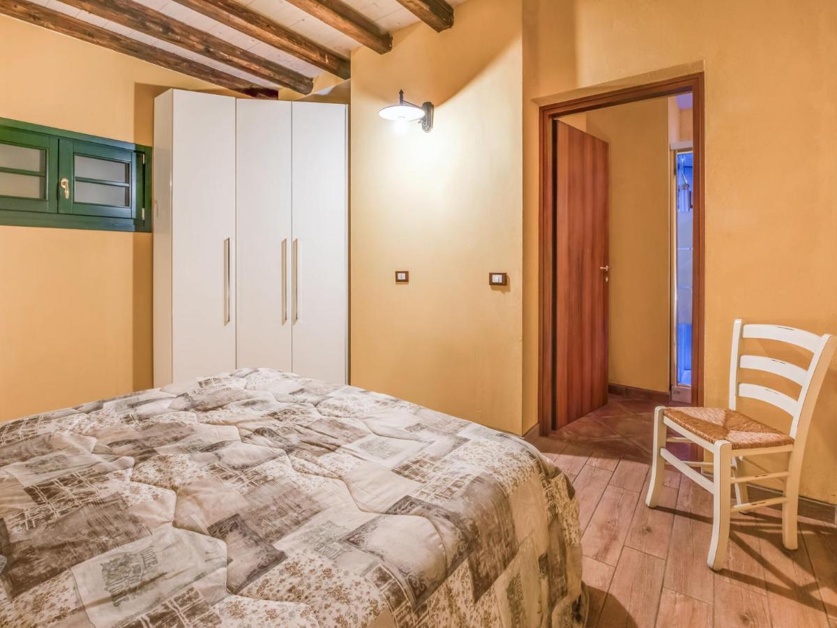 Cozy Chalet At Marone Lake Lombardy With Pool Экстерьер фото