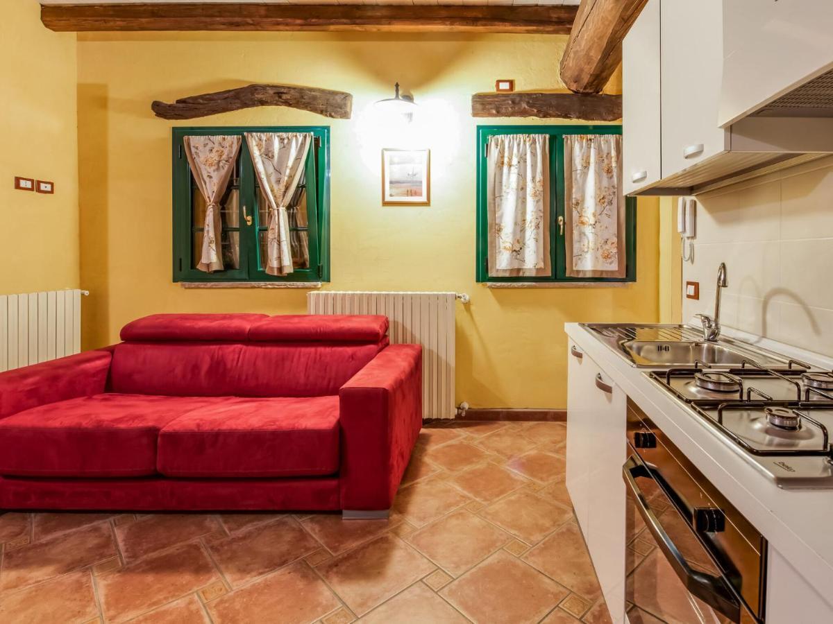 Cozy Chalet At Marone Lake Lombardy With Pool Экстерьер фото
