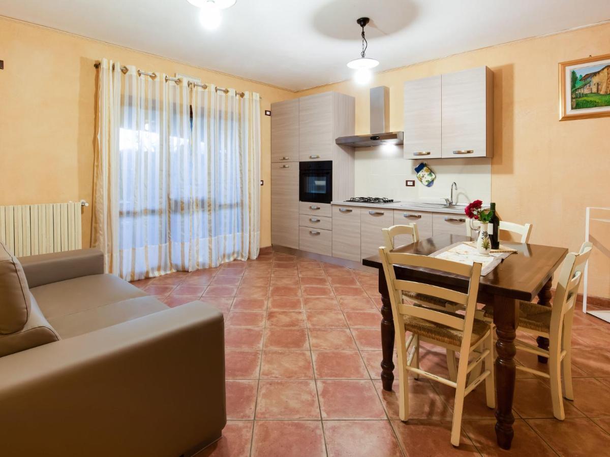 Cozy Chalet At Marone Lake Lombardy With Pool Экстерьер фото