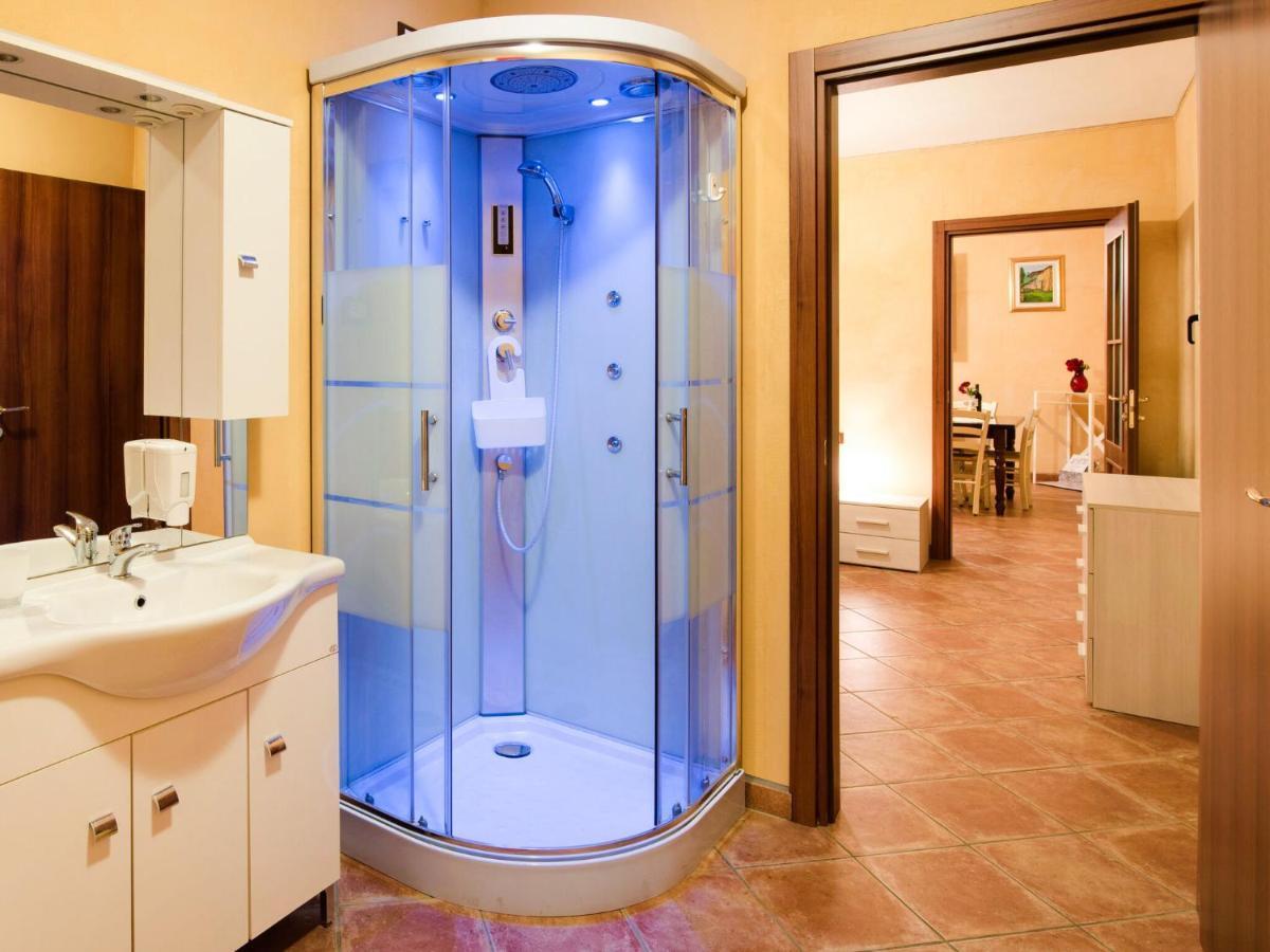 Cozy Chalet At Marone Lake Lombardy With Pool Экстерьер фото